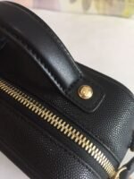 CC MINI 17 VANITY CASE IN BLACK CALFSKIN GOLD HARDWARE - Image 4