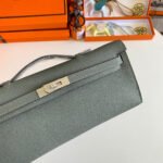 KELLY CUT 31 IN SEAFOAM GREEN CALFSKIN WITH SILVER HARDWARE - Image 5
