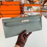 KELLY CUT 31 IN SEAFOAM GREEN CALFSKIN WITH SILVER HARDWARE - Image 2