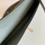 KELLY CUT 31 IN SEAFOAM GREEN CALFSKIN WITH GOLD HARDWARE - Image 16