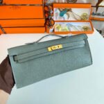 KELLY CUT 31 IN SEAFOAM GREEN CALFSKIN WITH GOLD HARDWARE - Image 11