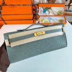 KELLY CUT 31 IN SEAFOAM GREEN CALFSKIN WITH GOLD HARDWARE - Image 9