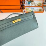 KELLY CUT 31 IN SEAFOAM GREEN CALFSKIN WITH GOLD HARDWARE - Image 5