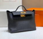 HM 26S 24/24 29MM IN BLACK EVERCOLOR CALFSKIN GOLD KELLY BUCKLE - Image 4