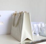 MEDIUM TOTE BOOK 26 BAG IN WHITE CALFSKIN - Image 3