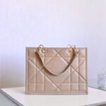 LARGE TOTE BOOK 36 BAG IN BEIGE CREAM CALFSKIN - Image 10