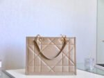 LARGE TOTE BOOK 36 BAG IN BEIGE CREAM CALFSKIN - Image 11