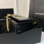 KATE TASSEL 24 CROCODILE PATTERN CALFSKIN BLACK WITH GOLD LOGO - Image 7