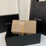 KATE TASSEL 24 CROCODILE PATTERN CALFSKIN BEIGE CREAM WITH GOLD LOGO - Image 10