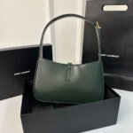 LE 5 À 7 BAG 24 DARK GREEN CALFSKIN - Image 2