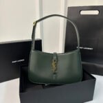 LE 5 À 7 BAG 24 DARK GREEN CALFSKIN - Image 10