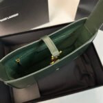 LE 5 À 7 BAG 24 DARK GREEN CALFSKIN - Image 5