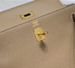 KELLY 25CM IN ETOUPE EPSOM CALFSKIN GOLD HARDWARE - Image 4