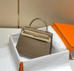 KELLY 25CM IN ETOUPE EPSOM CALFSKIN GOLD HARDWARE - Image 10