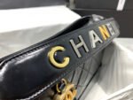 HOBO BAG 25 WITH STRAP IN BLACK CALFSKIN GOLD AND SILVER HARDWARE - Image 11