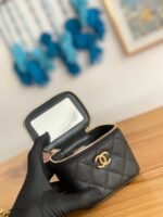 CC MINI 10 VANITY IN BLACK CALFSKIN GOLD HARDWARE - Image 7