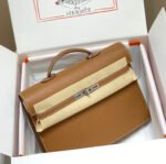 KELLY DEPECHES 38 BRIEFCASE IN GOLD TOGO CALFSKIN SILVER HARDWARE - Image 11