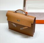 KELLY DEPECHES 38 BRIEFCASE IN GOLD TOGO CALFSKIN SILVER HARDWARE - Image 15