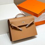 KELLY DEPECHES 38 BRIEFCASE IN GOLD TOGO CALFSKIN SILVER HARDWARE - Image 10