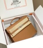 KELLY DEPECHES 34 BRIEFCASE IN GOLD TOGO CALFSKIN SILVER HARDWARE - Image 12