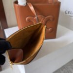 CUIRTRIOMPHE 15 BROWN IN STOCK JAPAN HANDBAG CALFSKIN - Image 7