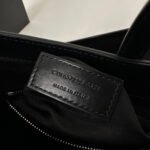 LE 5 À 7 BAG 24 BLACK CALFSKIN WITH SILVER LOGO - Image 7
