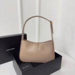 LE 5 À 7 BAG 24 BEIGE CREAM CALFSKIN - Image 3
