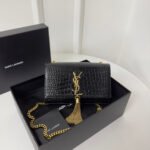 KATE TASSEL 20 BLACK CROCODILE PATTERN CALFSKIN WITH GOLD LOGO - Image 10