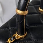 CC SMALL 15 VANITY CASE IN BLACK CALFSKIN GOLD HARDWARE - Image 11