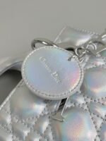 MEDIUM LADY 20 HANDBAG IN SILVER LAMBSKIN - Image 12