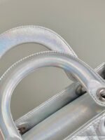 MEDIUM LADY 20 HANDBAG IN SILVER LAMBSKIN - Image 18