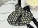 SADDLE 28 BAG IN BEIGE AND BLACK OBLIQUE JACQUARD - Image 3