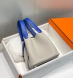 HERMES 25S PICOTIN LOCK 18 IN PEARL GRAY AND ELECTRIC BLUE CALFSKIN SILVER HARDWARE - Image 13