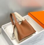 HERMES 25S PICOTIN LOCK 18 IN WHITE AND BROWN CALFSKIN SILVER HARDWARE - Image 13
