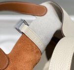 HERMES 25S PICOTIN LOCK 18 IN WHITE AND BROWN CALFSKIN SILVER HARDWARE - Image 17