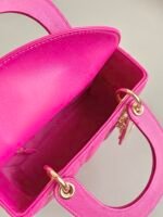 MEDIUM LADY 20 HANDBAG IN HOT PINK LAMBSKIN - Image 17