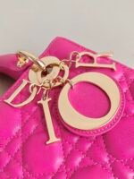 MEDIUM LADY 20 HANDBAG IN HOT PINK LAMBSKIN - Image 3