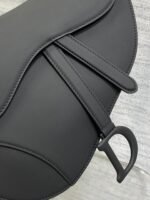SADDLE BAG 24 IN BLACK CALFSKIN BLACK HARDWARE - Image 15