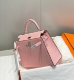 KELLY 25CM IN ROSE SAKURA SWIFT CALFSKIN SILVER HARDWARE - Image 2