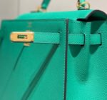 KELLY 25CM IN VERT VERTIGO EPSOM CALFSKIN GOLD HARDWARE - Image 6