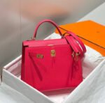 KELLY 25CM IN ROSE TYRIEN SWIFT CALFSKIN GOLD HARDWARE - Image 3