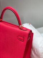 KELLY 25CM IN ROSE TYRIEN SWIFT CALFSKIN GOLD HARDWARE - Image 18