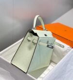 KELLY 25CM IN VERT FIZZ SWIFT CALFSKIN SILVER HARDWARE - Image 12