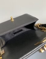 SMALL BOY BAG 20 IN BLACK LAMBSKIN GOLD HARDWARE - Image 4