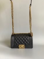 SMALL BOY BAG 20 IN BLACK LAMBSKIN GOLD HARDWARE - Image 11