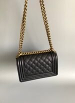 SMALL BOY BAG 20 IN BLACK LAMBSKIN GOLD HARDWARE - Image 12