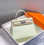 KELLY 28CM IN VERT FIZZ SWIFT CALFSKIN SILVER HARDWARE - Image 11