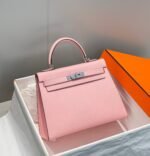 KELLY 28CM IN ROSE SAKURA SWIFT CALFSKIN SILVER HARDWARE - Image 10