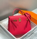 KELLY 28CM IN ROSE TYRIEN SWIFT CALFSKIN GOLD HARDWARE - Image 8