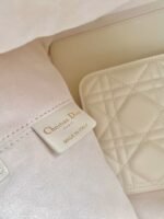 TOUJOURS 28 BAG IN MILK WHITE LAMBSKIN - Image 7